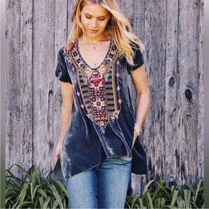 Johnny Was Cherelle Floral Embroidered Flowy Gray Velvet Tunic Top Bohemian